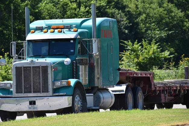 flatbed recovery service